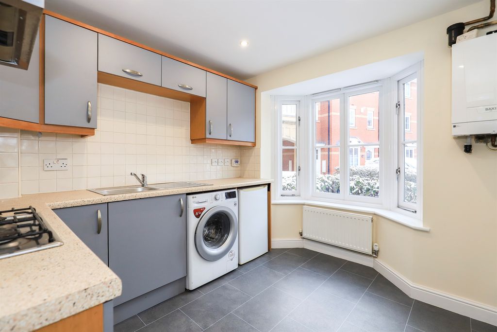 Property photo 3 of 16