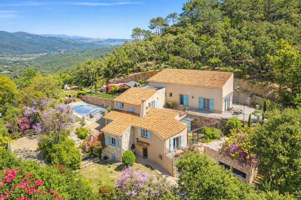 Property photo 2 of 19