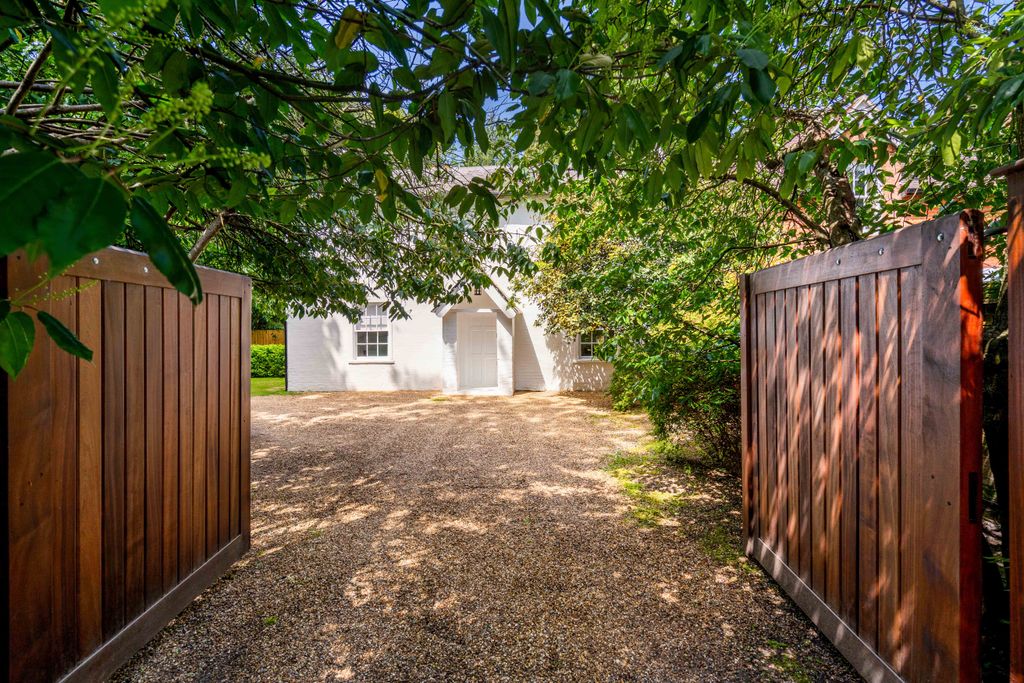 Property photo 2 of 15