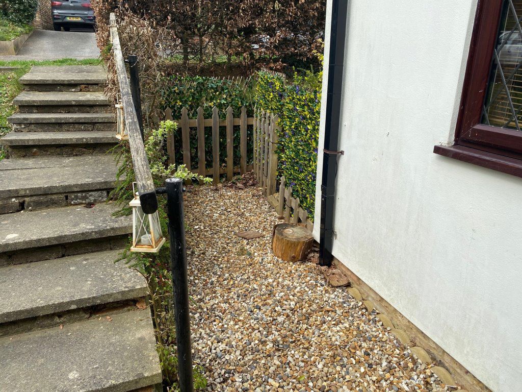 Property photo 2 of 9