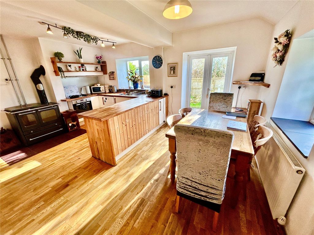 Property photo 3 of 19 Picture No. 22