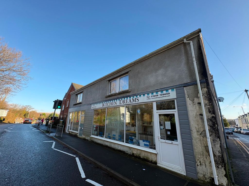 Property photo 1 of 12