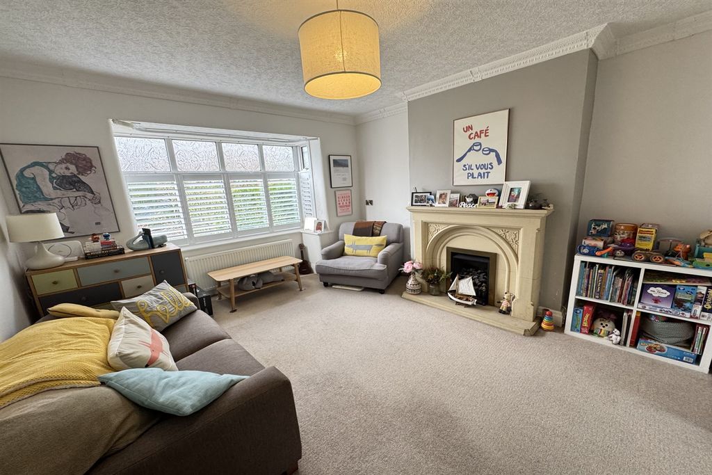 Property photo 2 of 15 Living Room