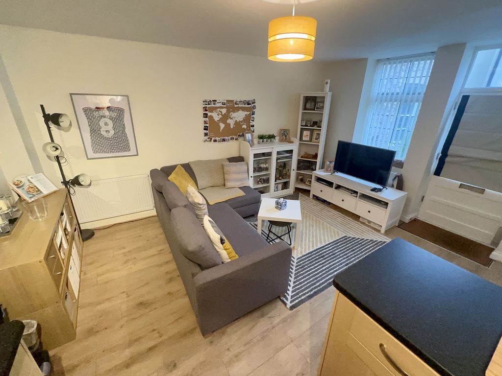 Property photo 3 of 16