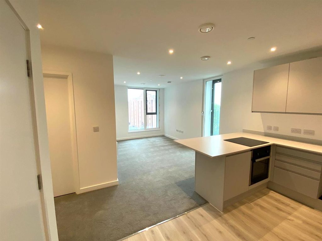 Property photo 1 of 15 Livrm.Jpg