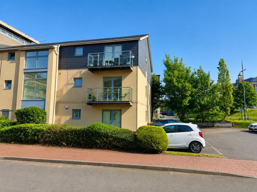Property photo 1 of 15