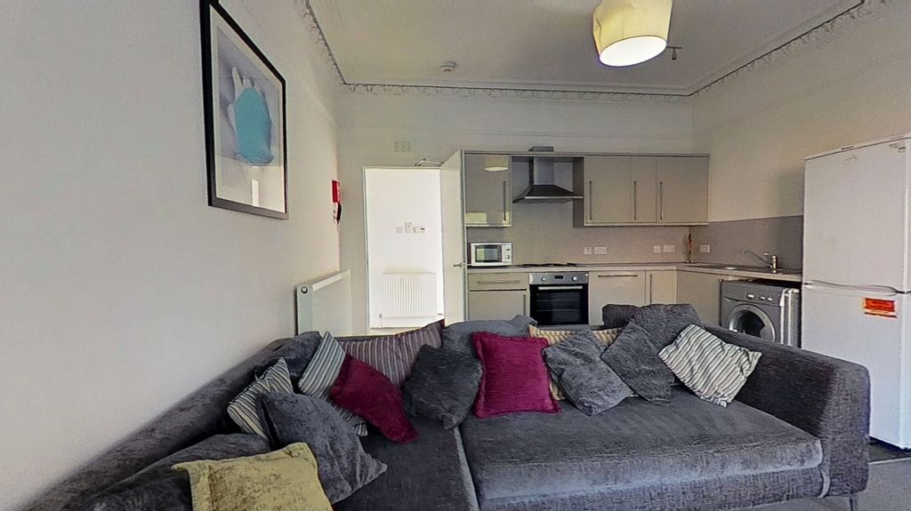 Property photo 2 of 15 Picture No. 14