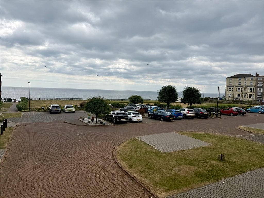Additional image 2 of 2 bed flat for saleAlexandra Court, Bridlington, East Riding Of Yorkshire YO15