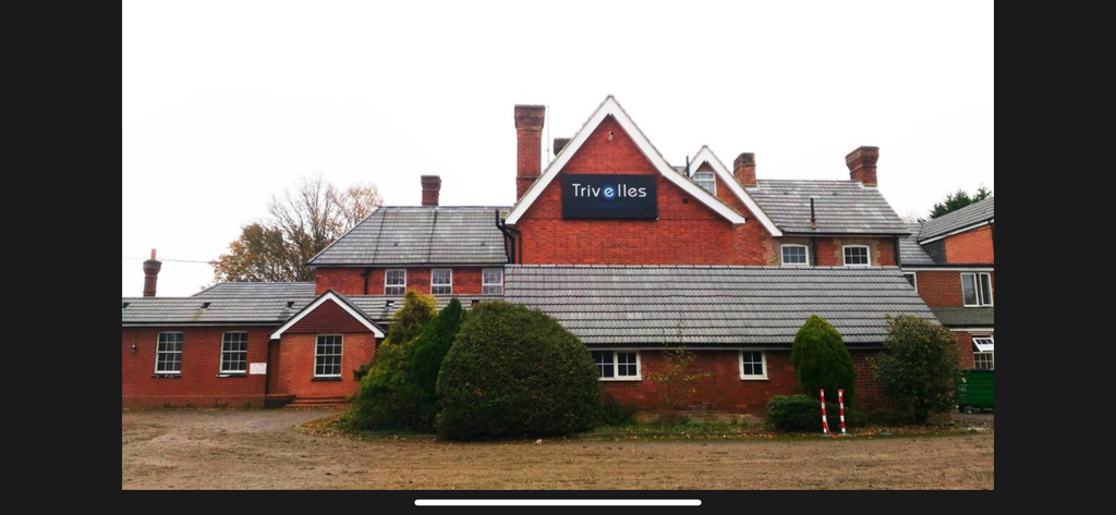 Property photo 2 of 12