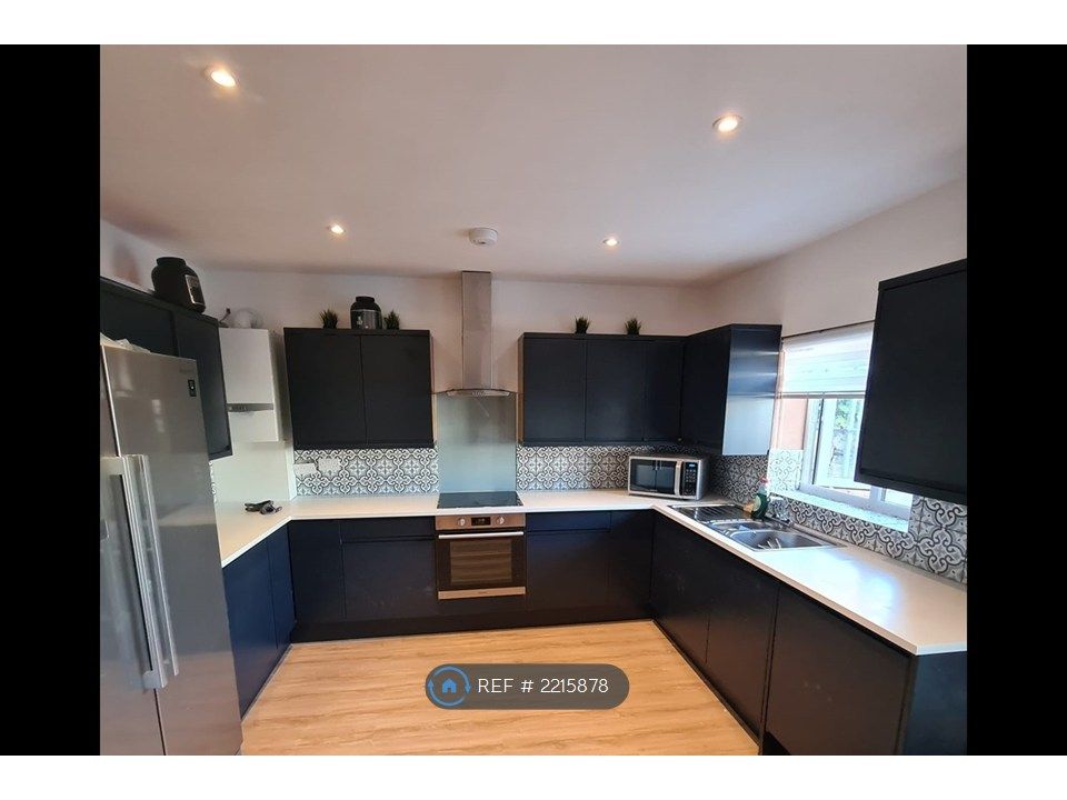 Property photo 1 of 12 Modern Kitchen (Example)