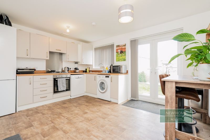 Property photo 2 of 16 Photo 16