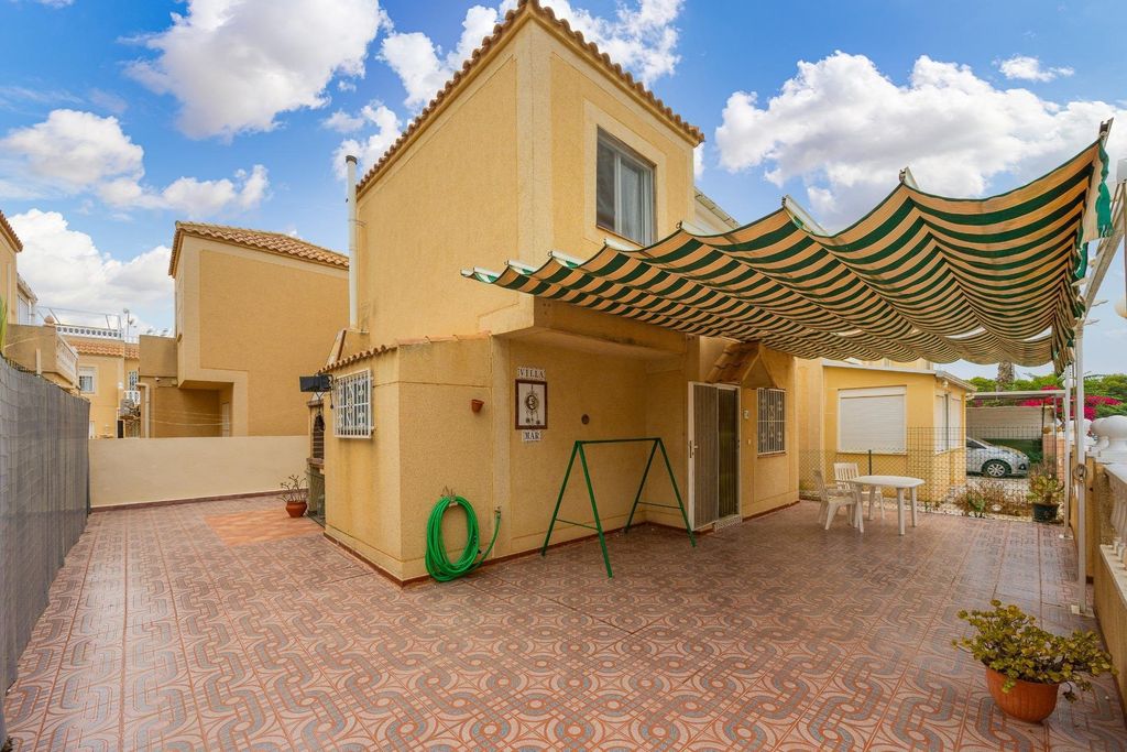 Property photo 1 of 39