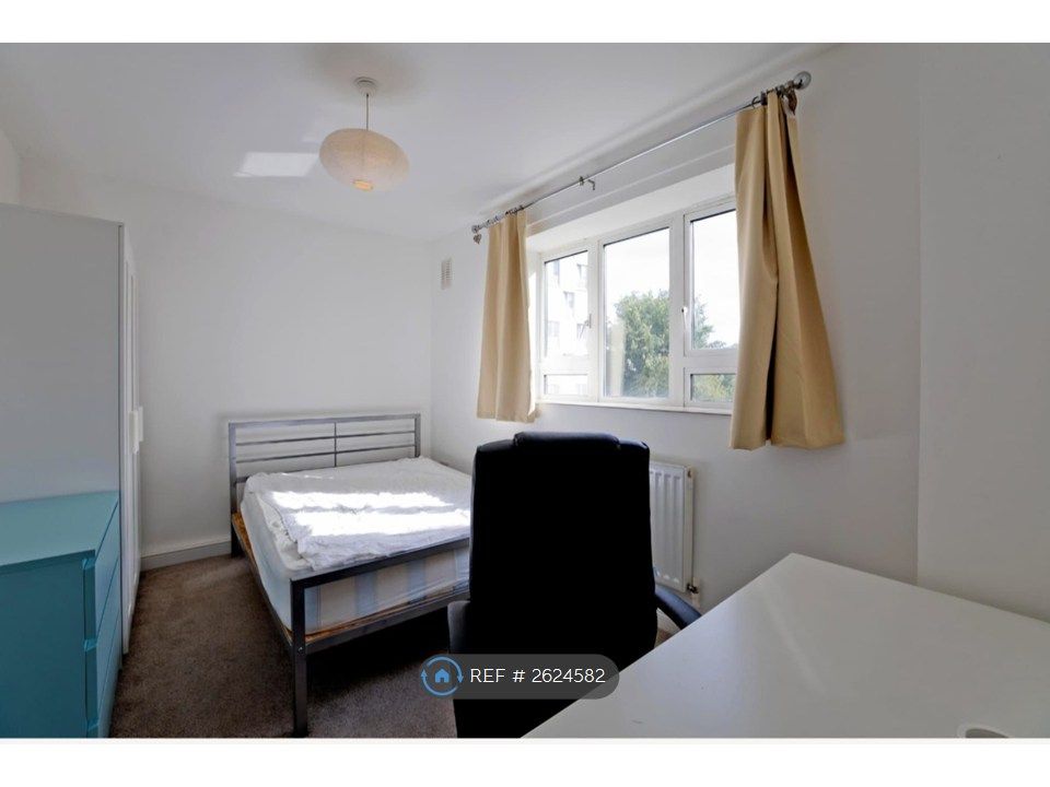 Property photo 2 of 11