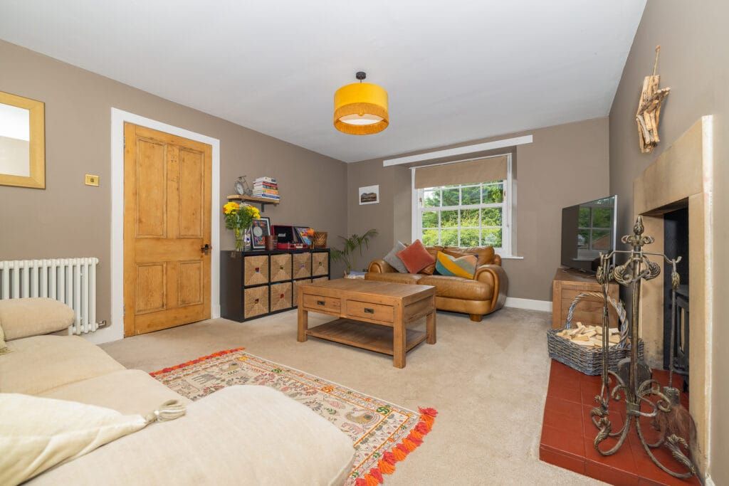 Property photo 2 of 29