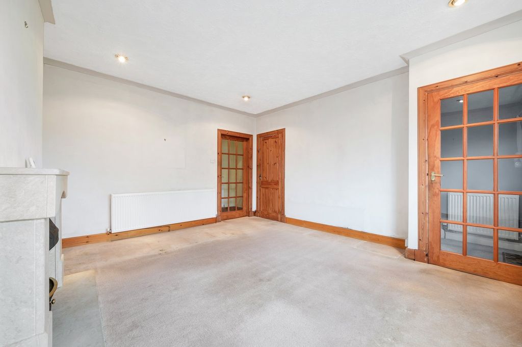 Property photo 3 of 22