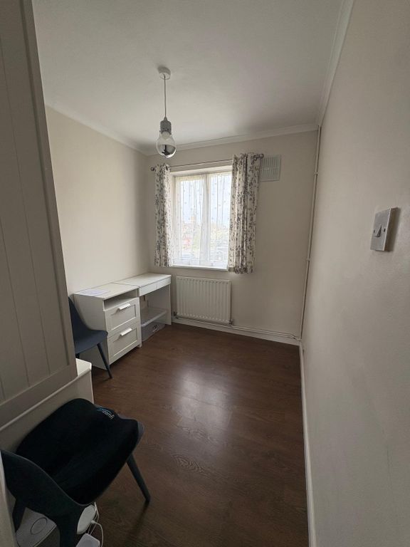 Property photo 3 of 11 Gallery