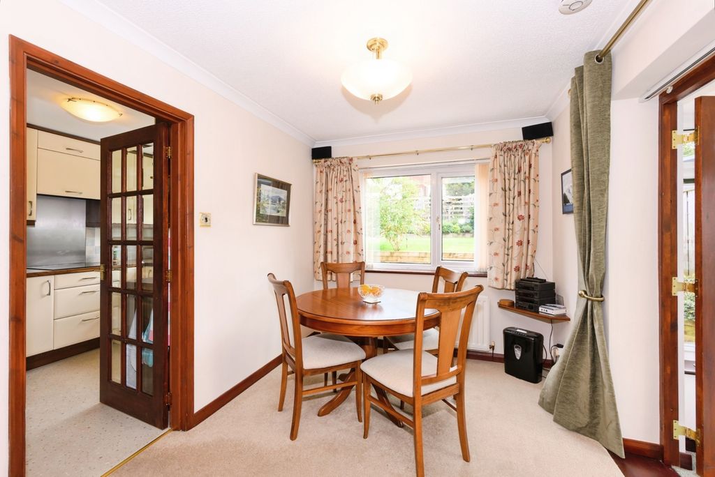 Property photo 3 of 12 Dining Room