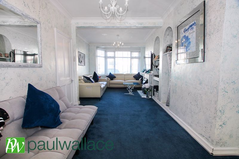 Property photo 2 of 23 Lounge