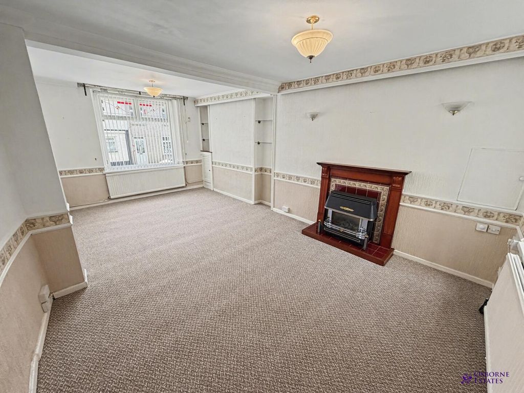 Property photo 2 of 21 Living Room