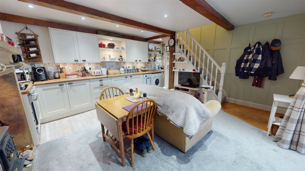 Property photo 3 of 14 Dining Lounge