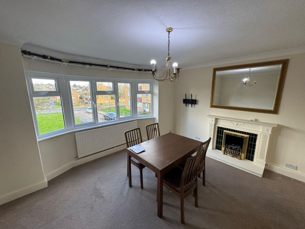 Property photo 1 of 9 B80Daa2F-Bc3F-4Dca-89Fe-4E649A084535.Jpg