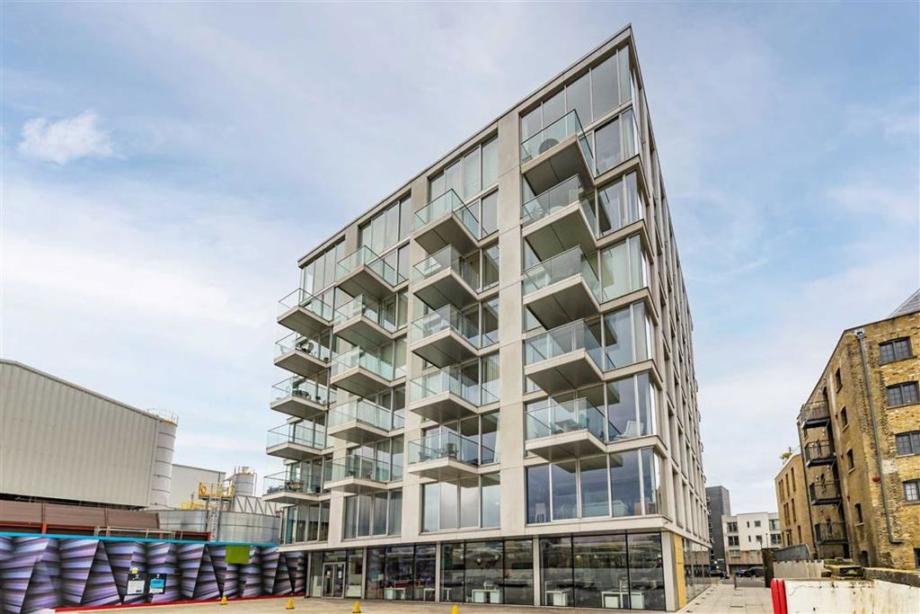 Property photo 1 of 8