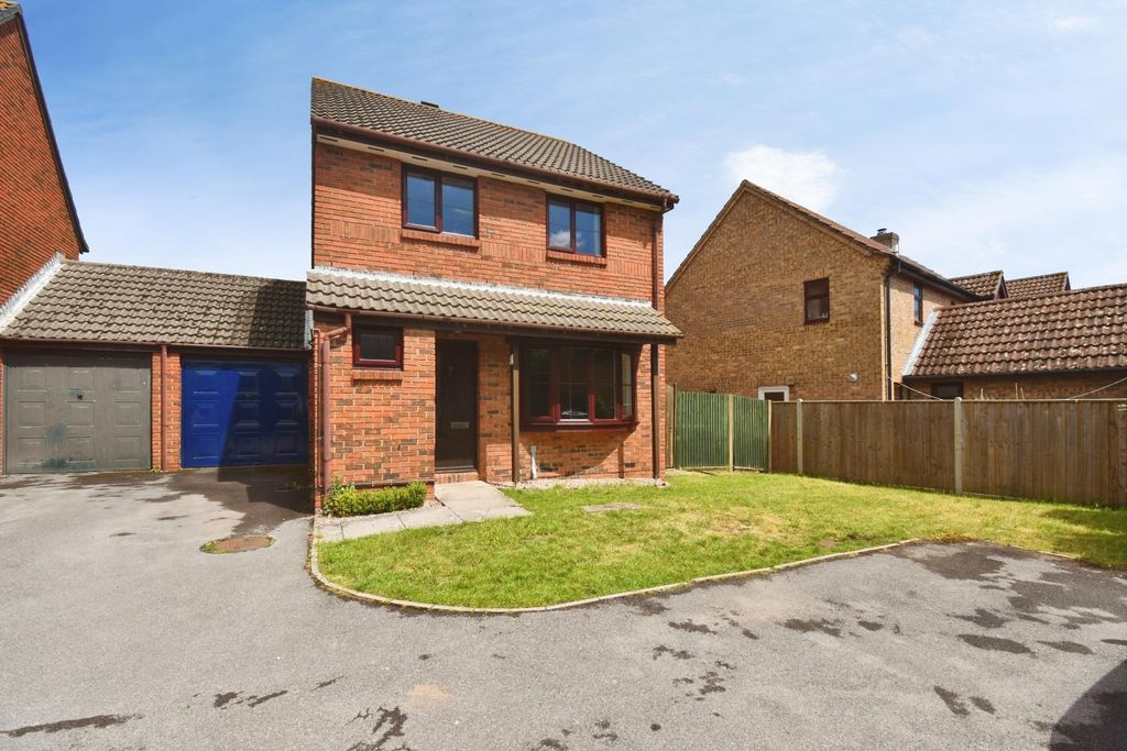 Property photo 1 of 16 Pbox-Img.Jpg