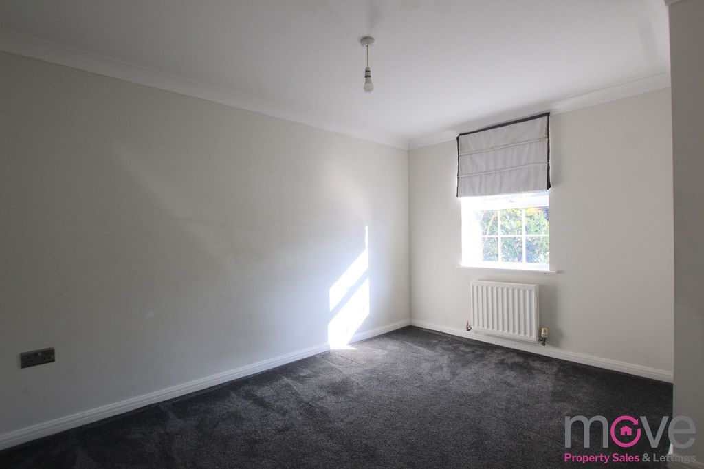 Property photo 2 of 11 Photo 10