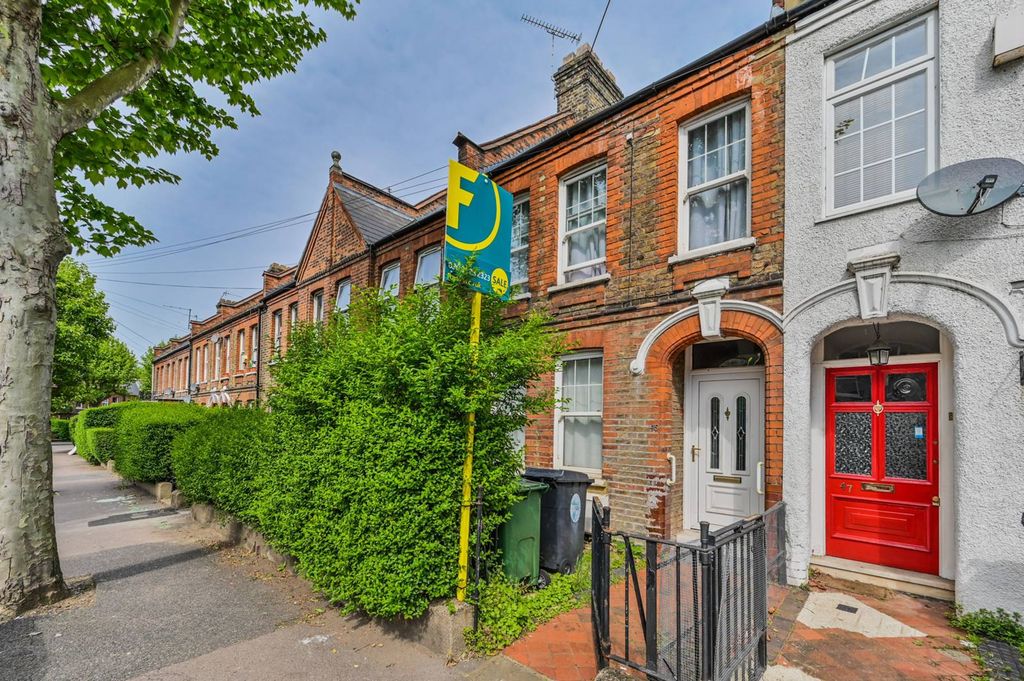 Property photo 1 of 16