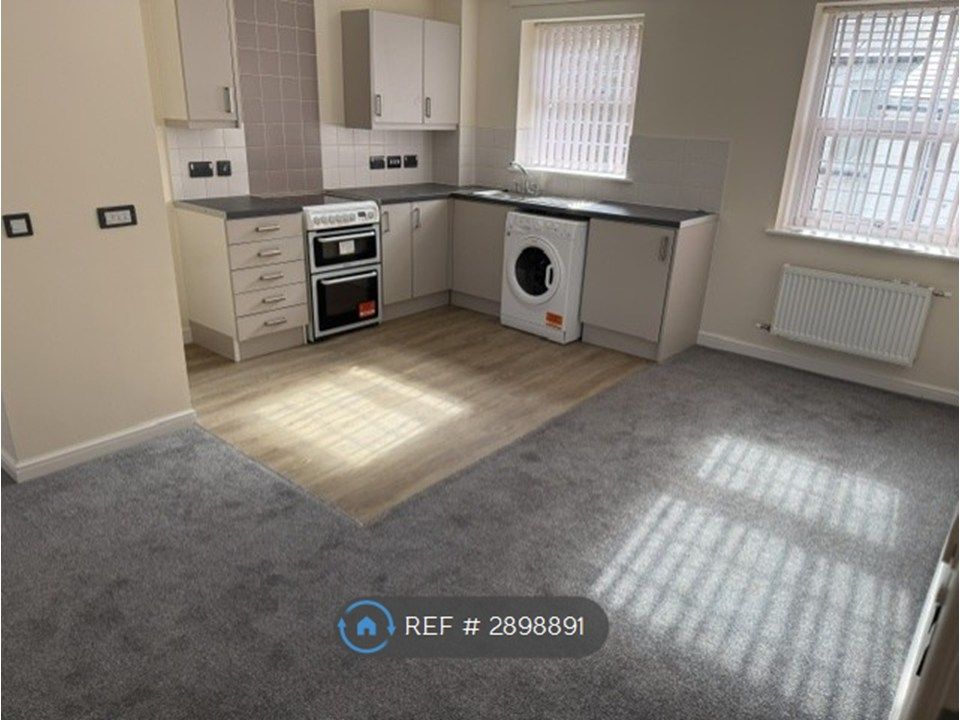 Property photo 2 of 5 Kitchen/Living Area