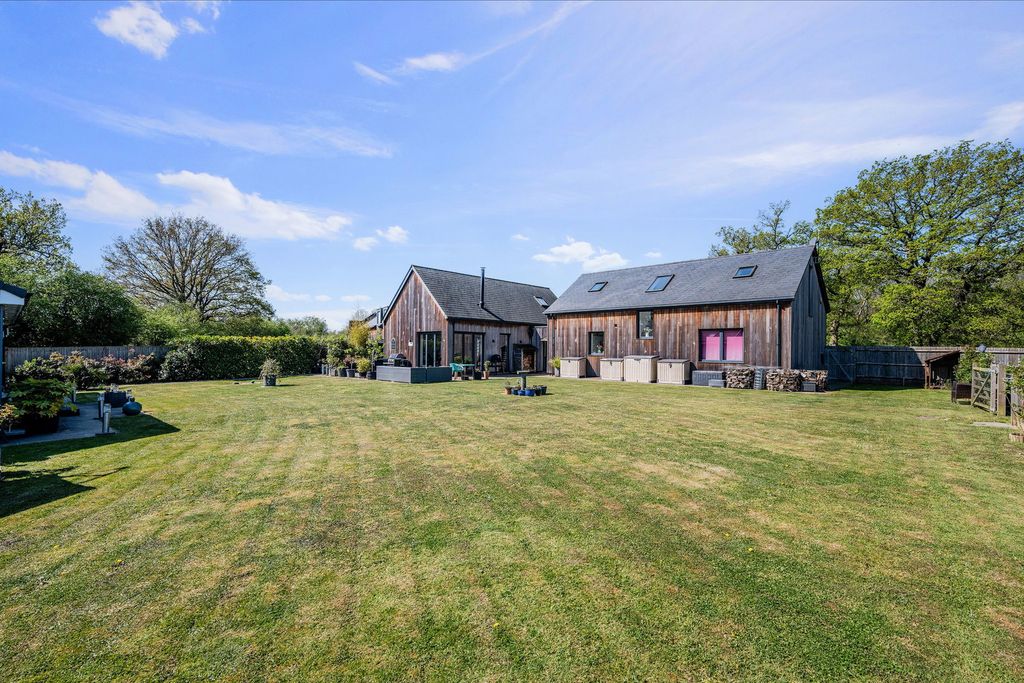 Additional image 28 of 5 bed detached house for saleMaplewood Drive, Lingfield RH7