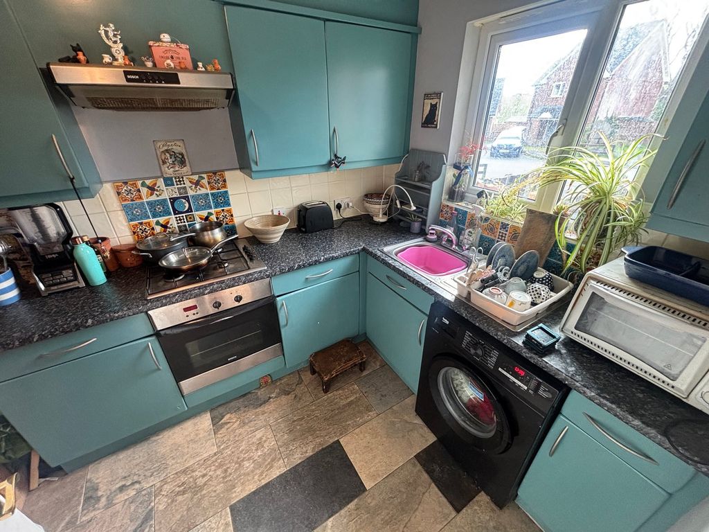 Property photo 3 of 13