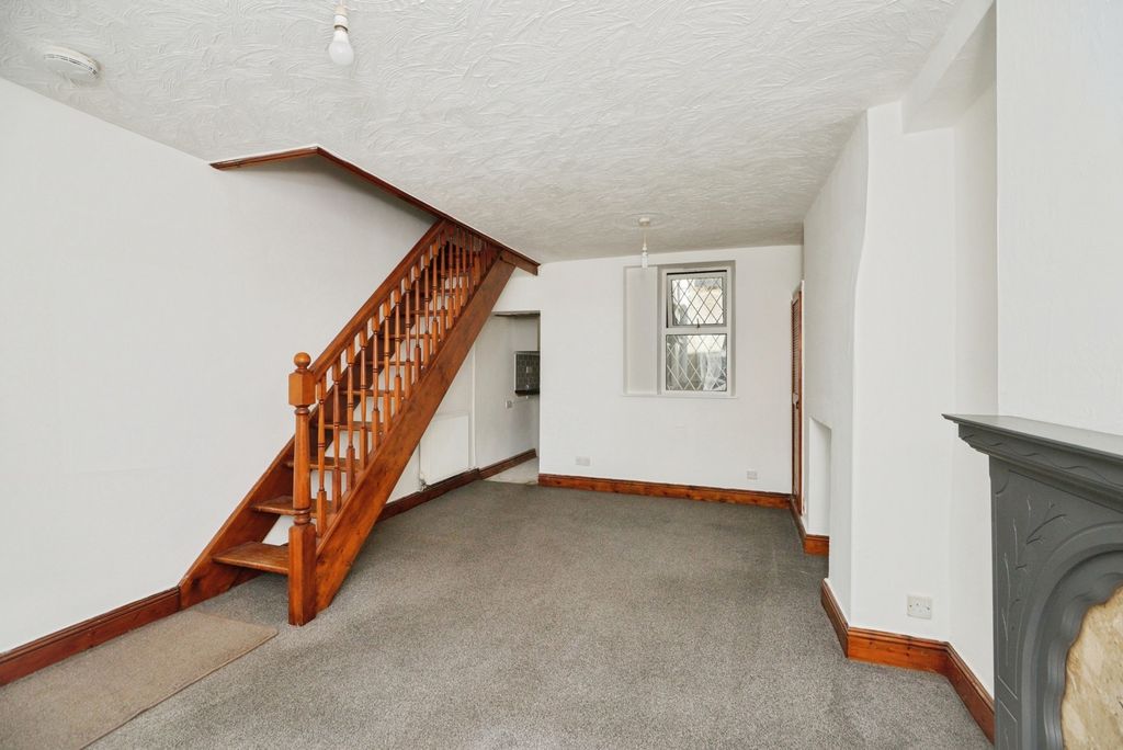 Property photo 3 of 20 Pbox-Img.Jpg