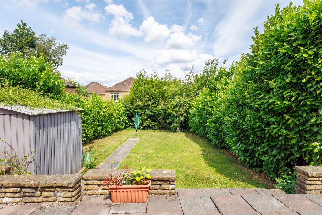 Property photo 2 of 29
