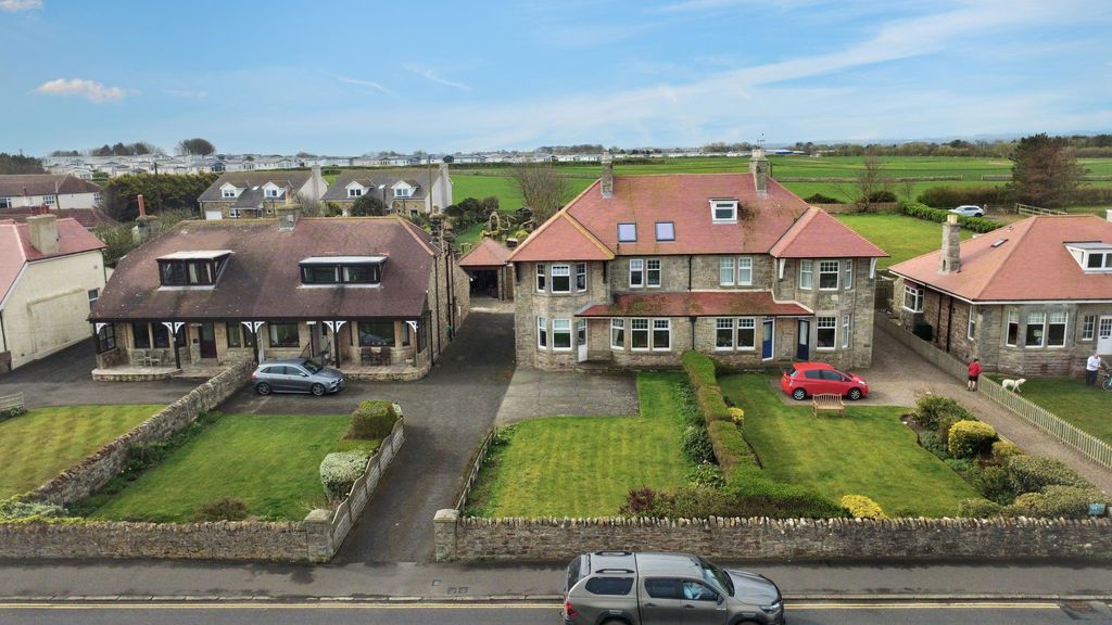 Property photo 1 of 18 Photo 18