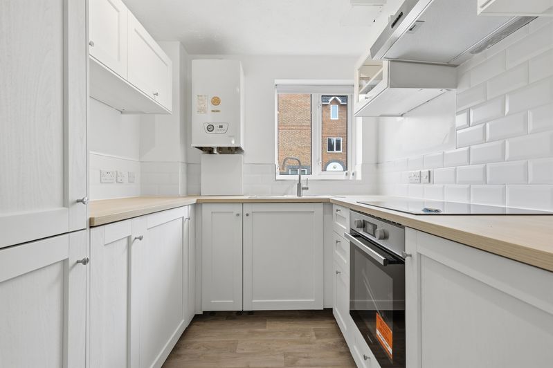 Property photo 2 of 16 Photo 7