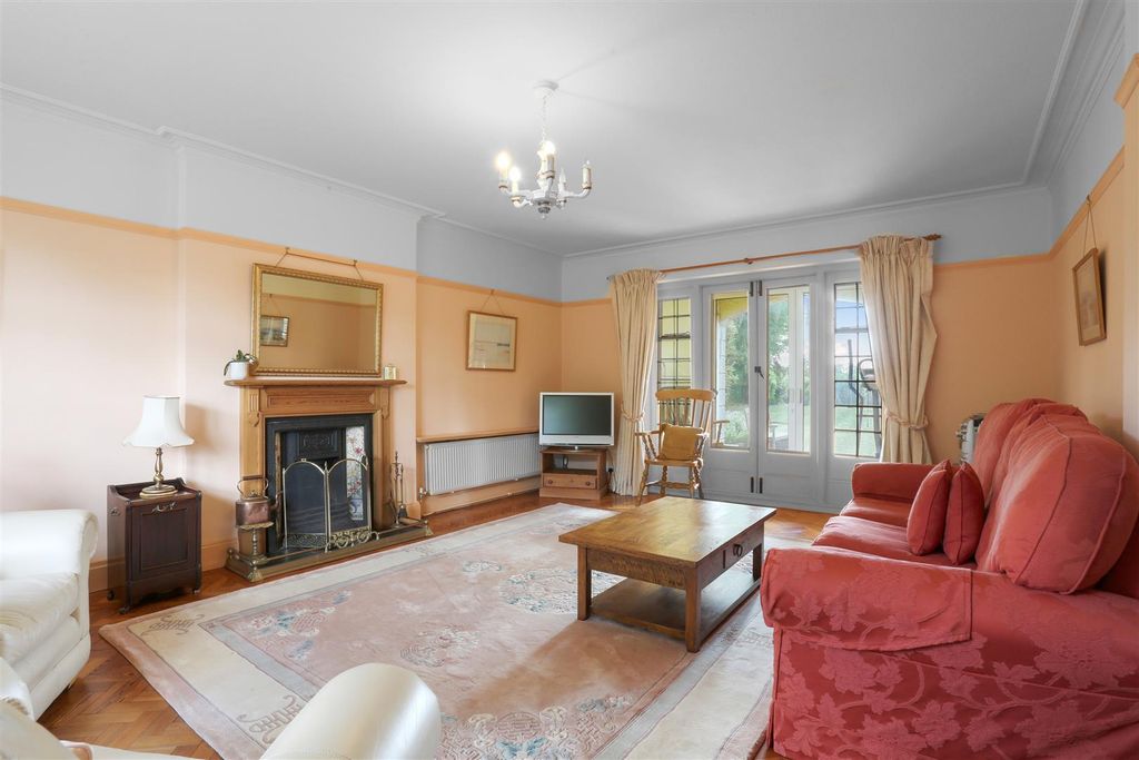 Property photo 3 of 52 1726987359 - 5.Jpg