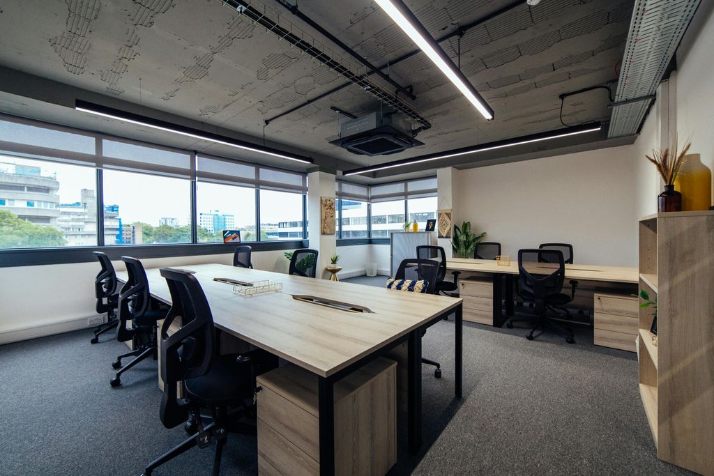 Property photo 1 of 6 Figflex Southampton Export05 10 Person Office Copy.Jpg