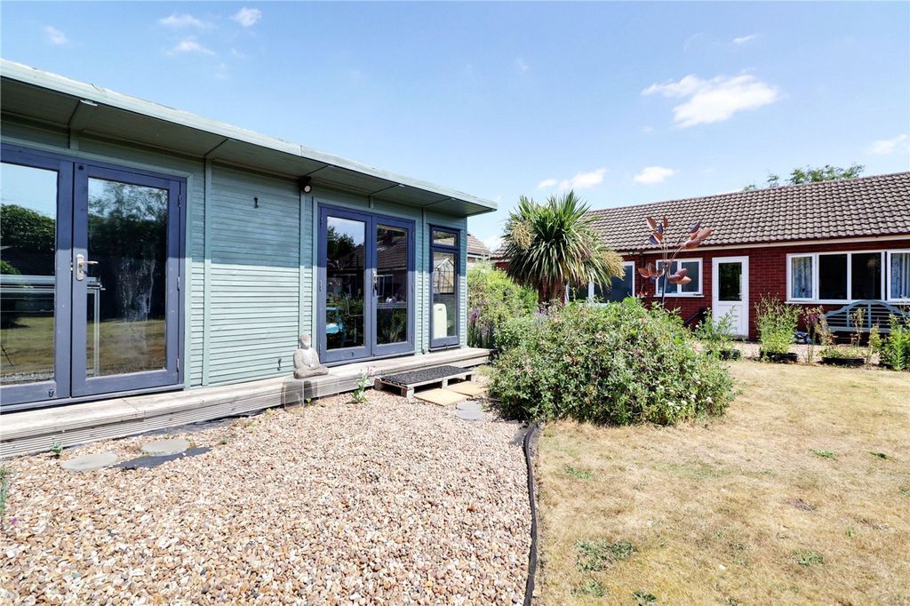 Property photo 2 of 17 Picture No. 02