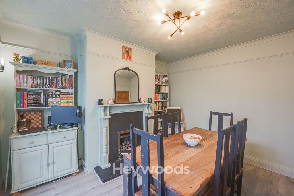 Property photo 3 of 29