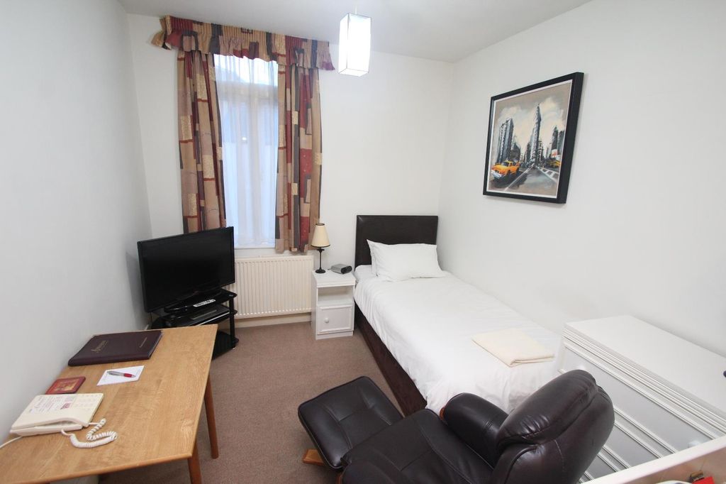 Property photo 2 of 5 0 General