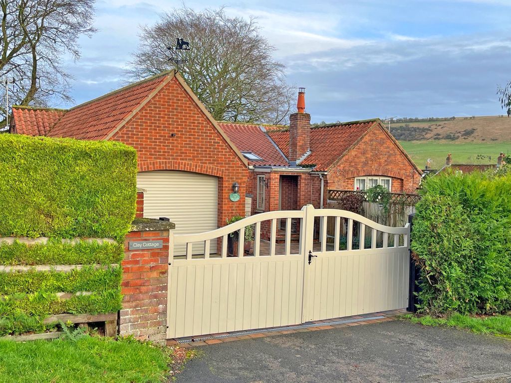 Property photo 3 of 32 Thumbnail_Img_8397