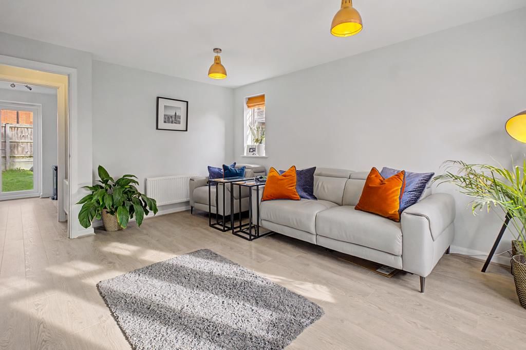 Property photo 2 of 33 Small Size-18.Jpg