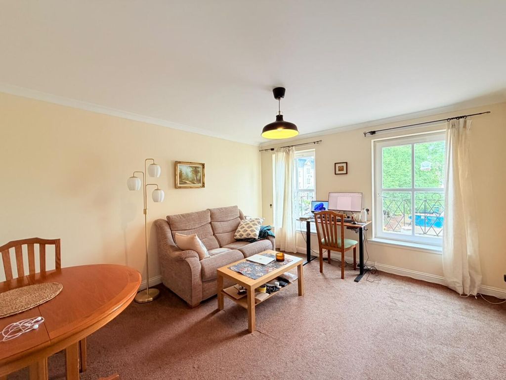 Property photo 3 of 12 Living Room