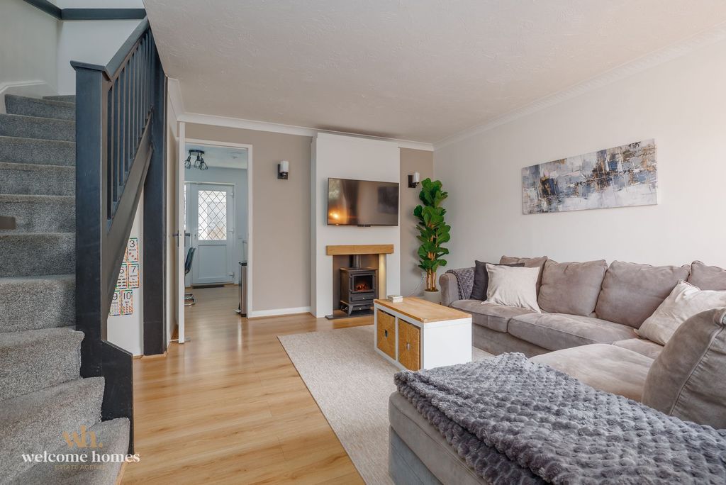 Property photo 2 of 18