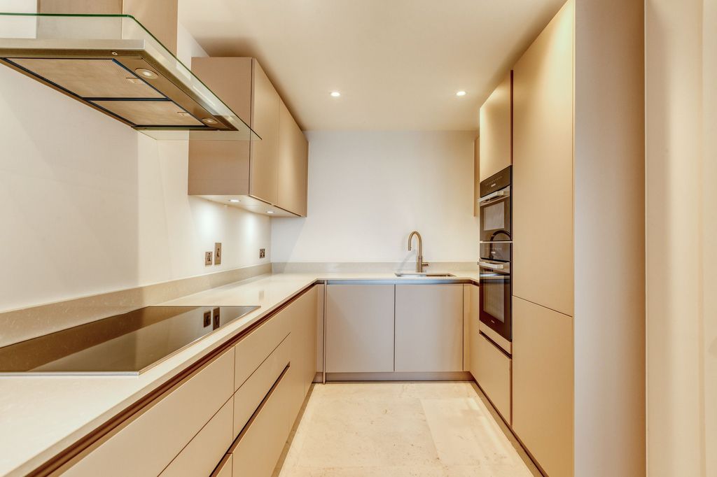 Additional image 11 of 2 bed flat for sale2 Elizabeth House - The Waves, Grouville JE3