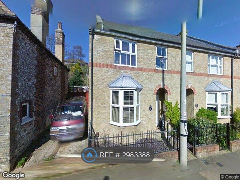 Property photo 1 of 2