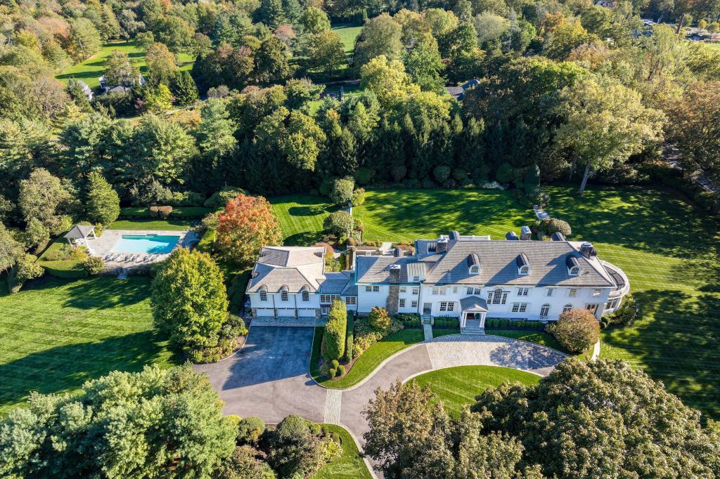 Property photo 1 of 31