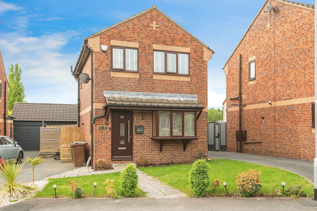 Property photo 1 of 11