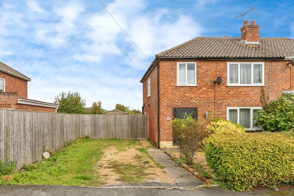 Property photo 2 of 17 Front